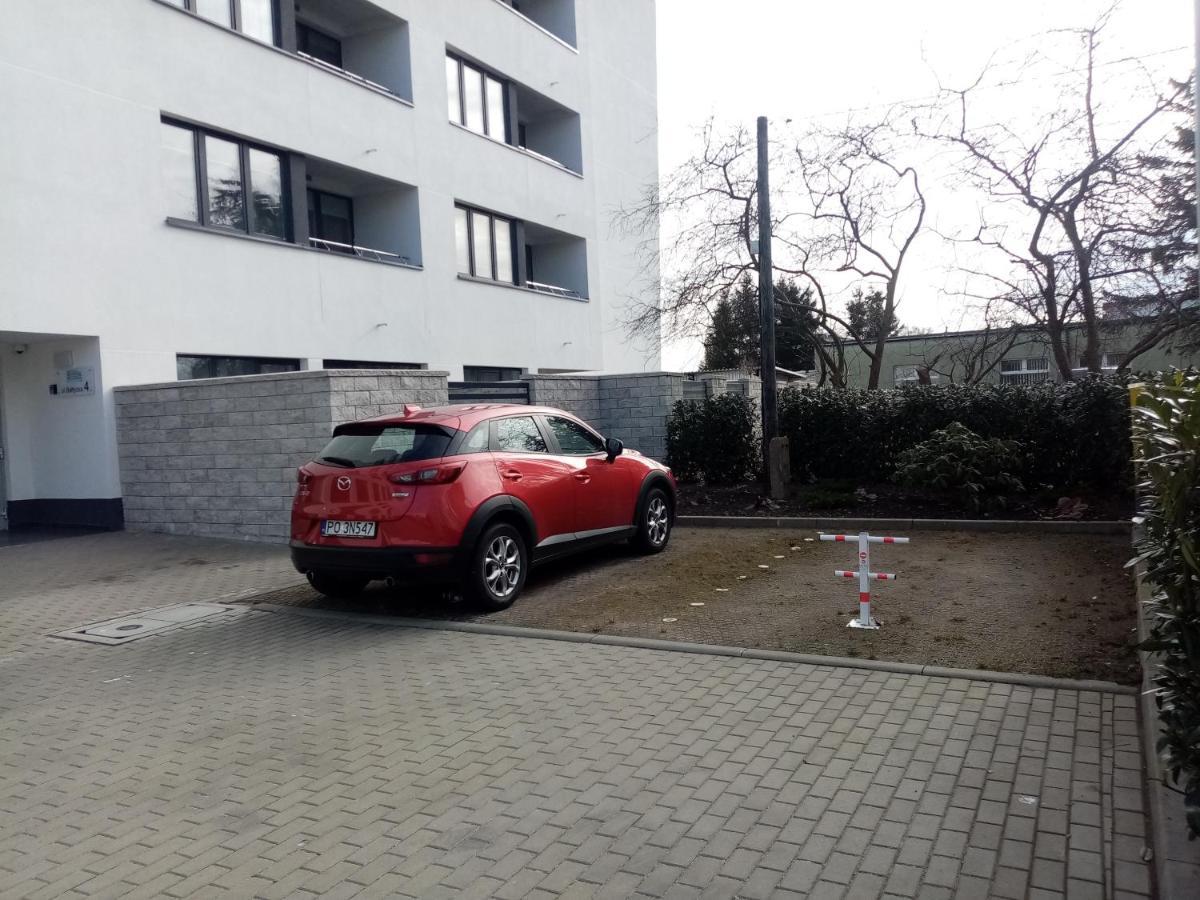 Apartamentyprzymorzu Baltycki Z Miejscem Postojowym I Ogrodkiem Kołobrzeg Eksteriør bilde