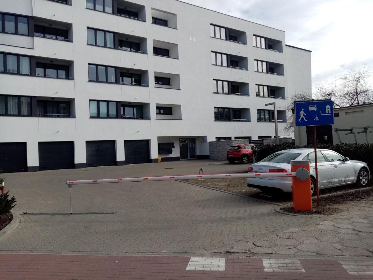 Apartamentyprzymorzu Baltycki Z Miejscem Postojowym I Ogrodkiem Kołobrzeg Eksteriør bilde