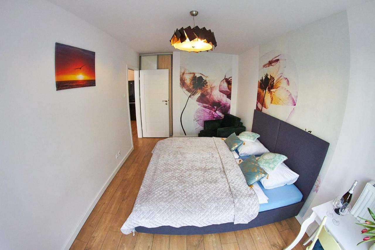 Apartamentyprzymorzu Baltycki Z Miejscem Postojowym I Ogrodkiem Kołobrzeg Eksteriør bilde