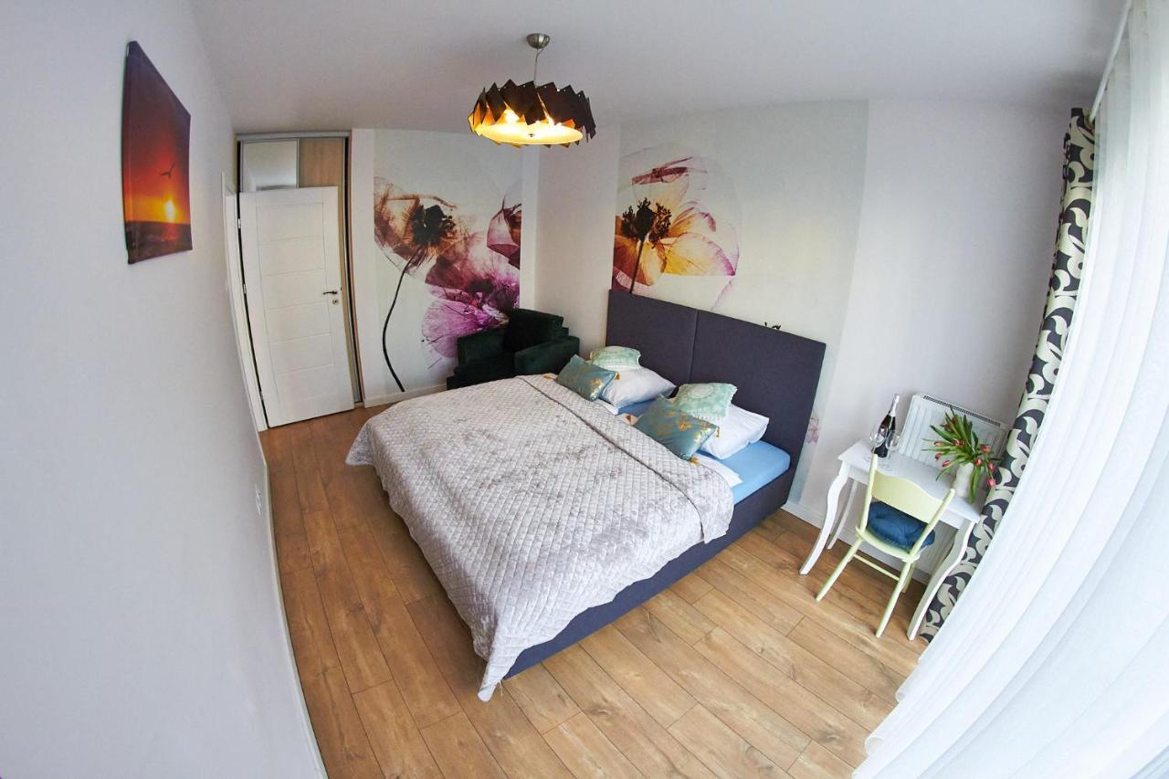 Apartamentyprzymorzu Baltycki Z Miejscem Postojowym I Ogrodkiem Kołobrzeg Eksteriør bilde