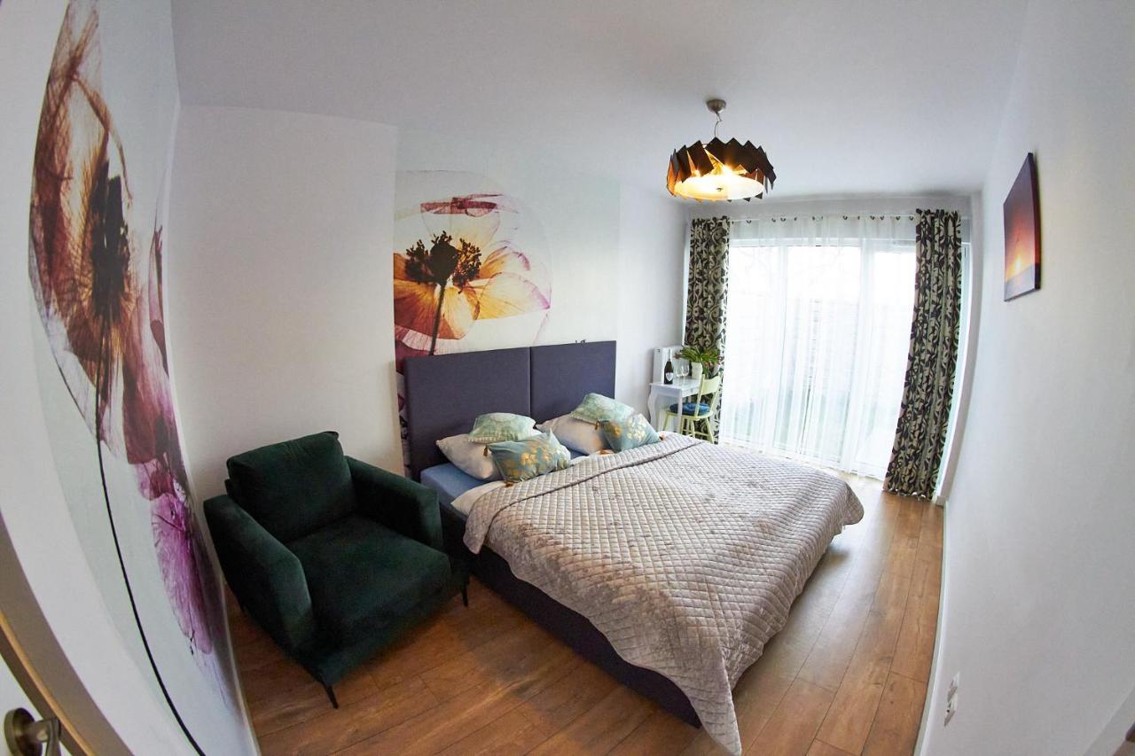 Apartamentyprzymorzu Baltycki Z Miejscem Postojowym I Ogrodkiem Kołobrzeg Eksteriør bilde